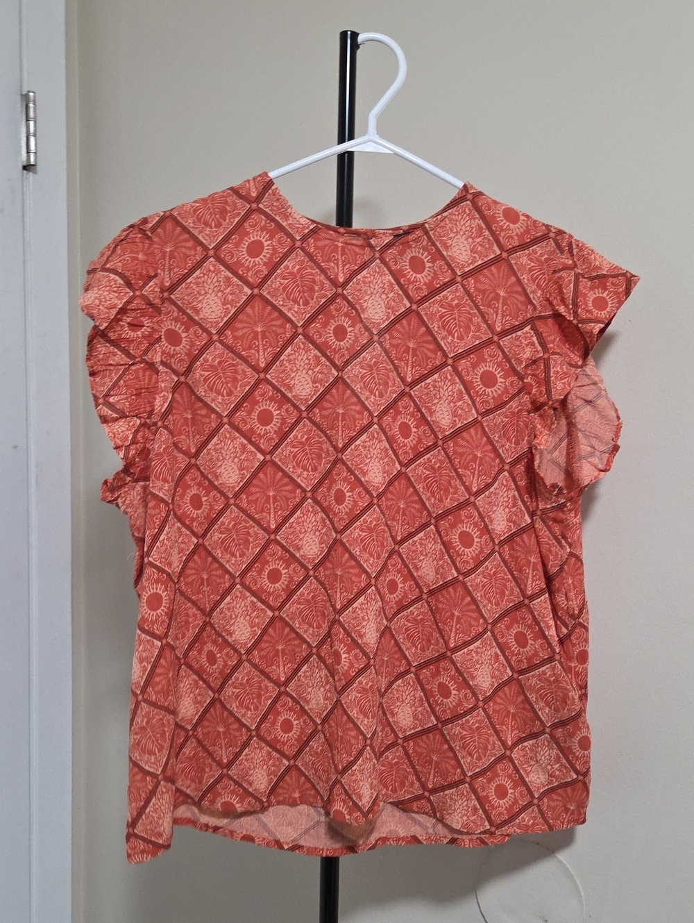 ICON Coral Geo Floral Ruffle Sleeve Blouse